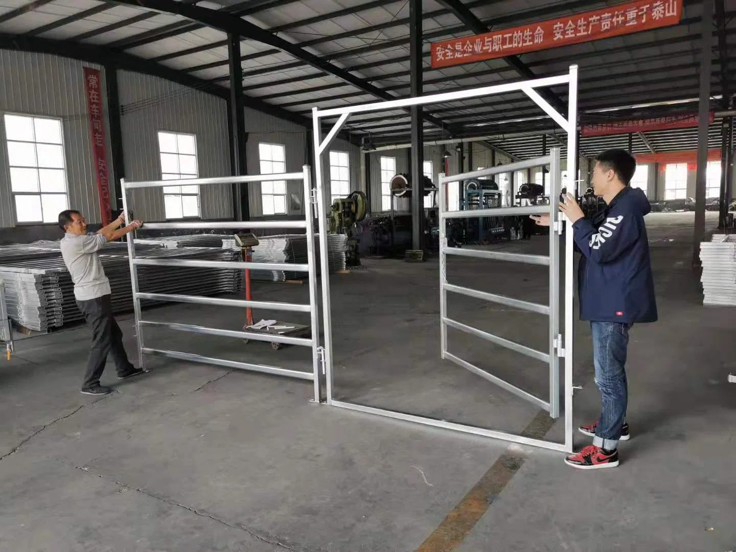 Cattle Livestock Fence Panel for Sale