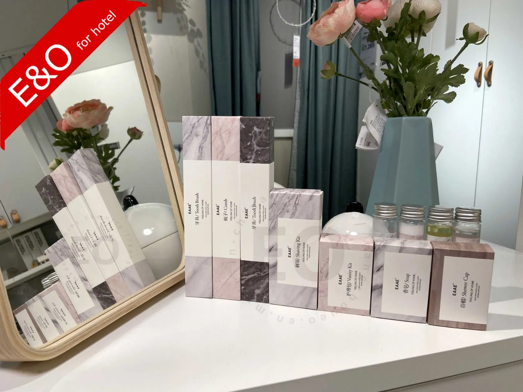 Disposable Eco Hotel Toiletries Sets with Shampoo Bottle