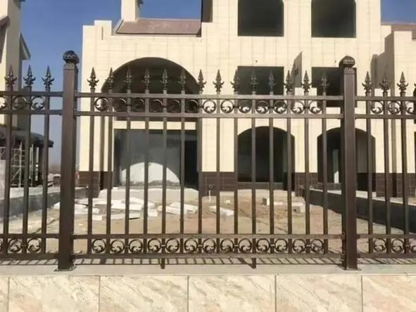 Strong FRP Aluminum Alloy Guardrail Reliable Highway Safety and Road Barrier Guardrail