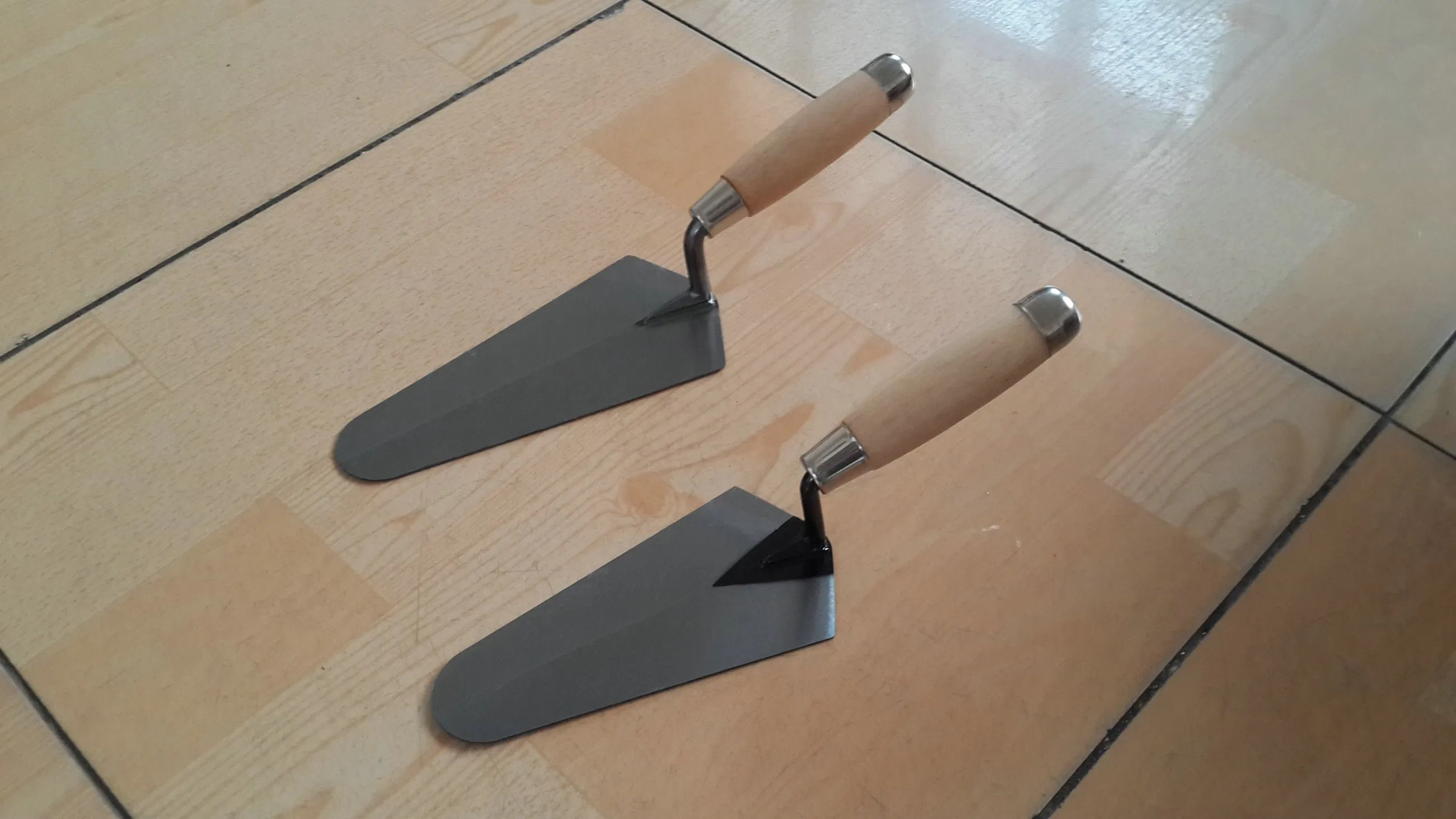 Carbon Steel Bricklaying Trowel Drywall Hand Tools with Wood Handle