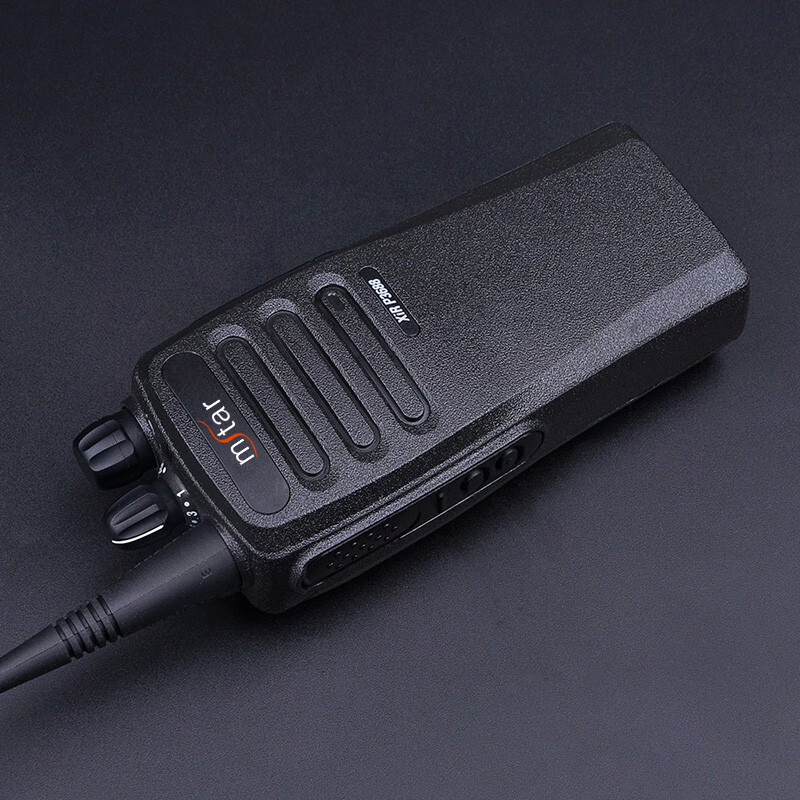 Рация Xir P3688 цифровая и аналоговая