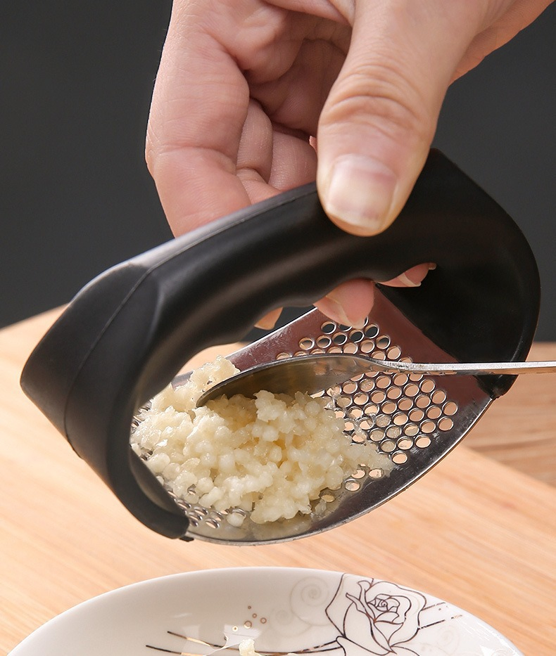 Stainless Steel Garlic Crusher Wide Handle Garlic Press