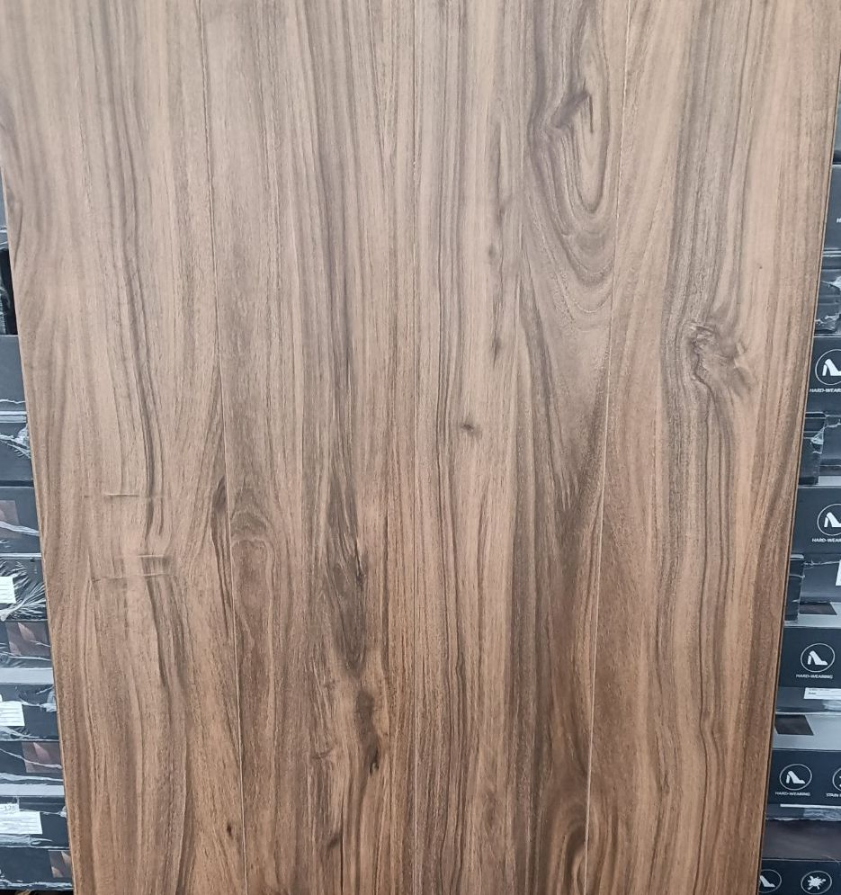 Factory Direct Cheap Price MDF HDF 8mm 12mm Laminate Flooring Eco-Friendly Waterproof 8mm Anti-Slip Spc Flooring for Homes