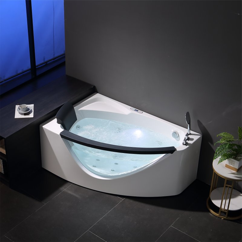 Угловая акриловая ванна с гидромассажем и подсветкой