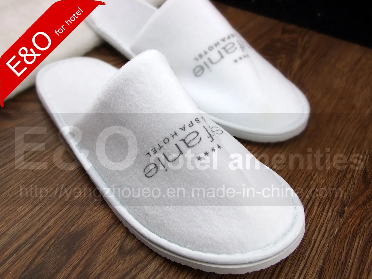 Luxury Disposable Velour Hotel Slippers for Indoor Guests