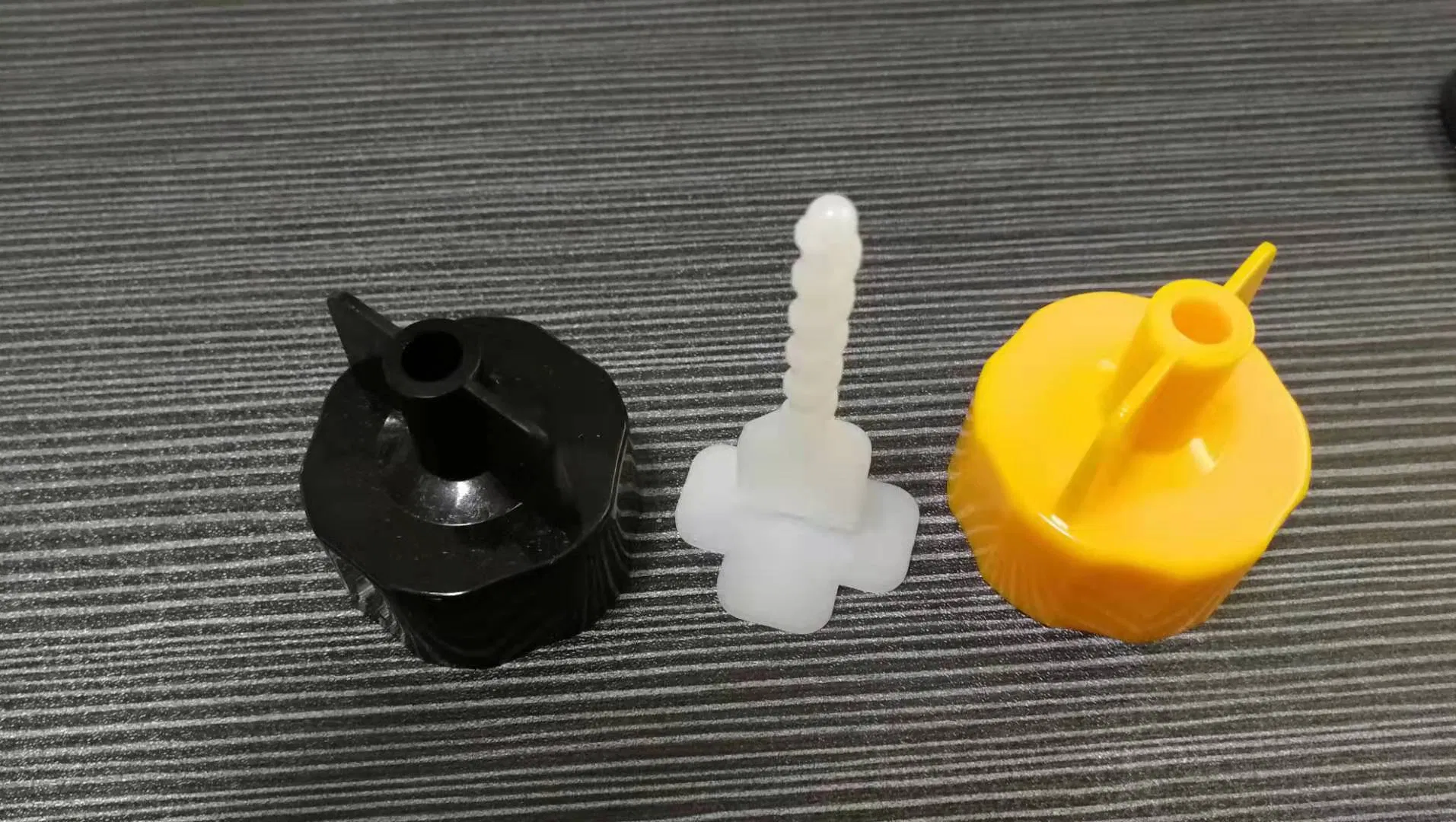 Spin Doctor Wedge Spacer Base Tile Leveling System for Floor Installation