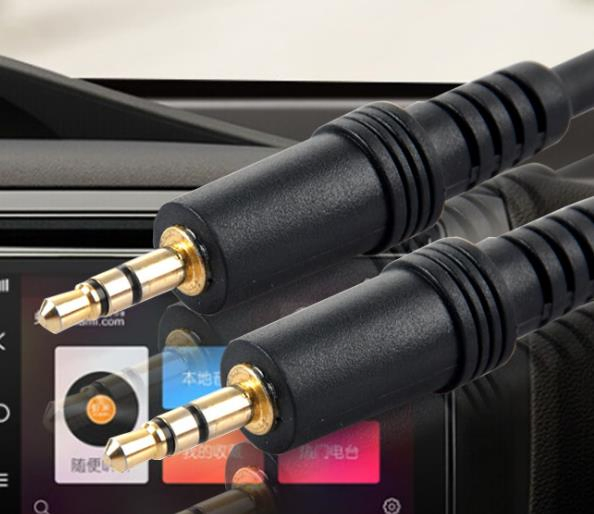 AUX-кабель 3.5 мм с позолотой для колонок и аудио