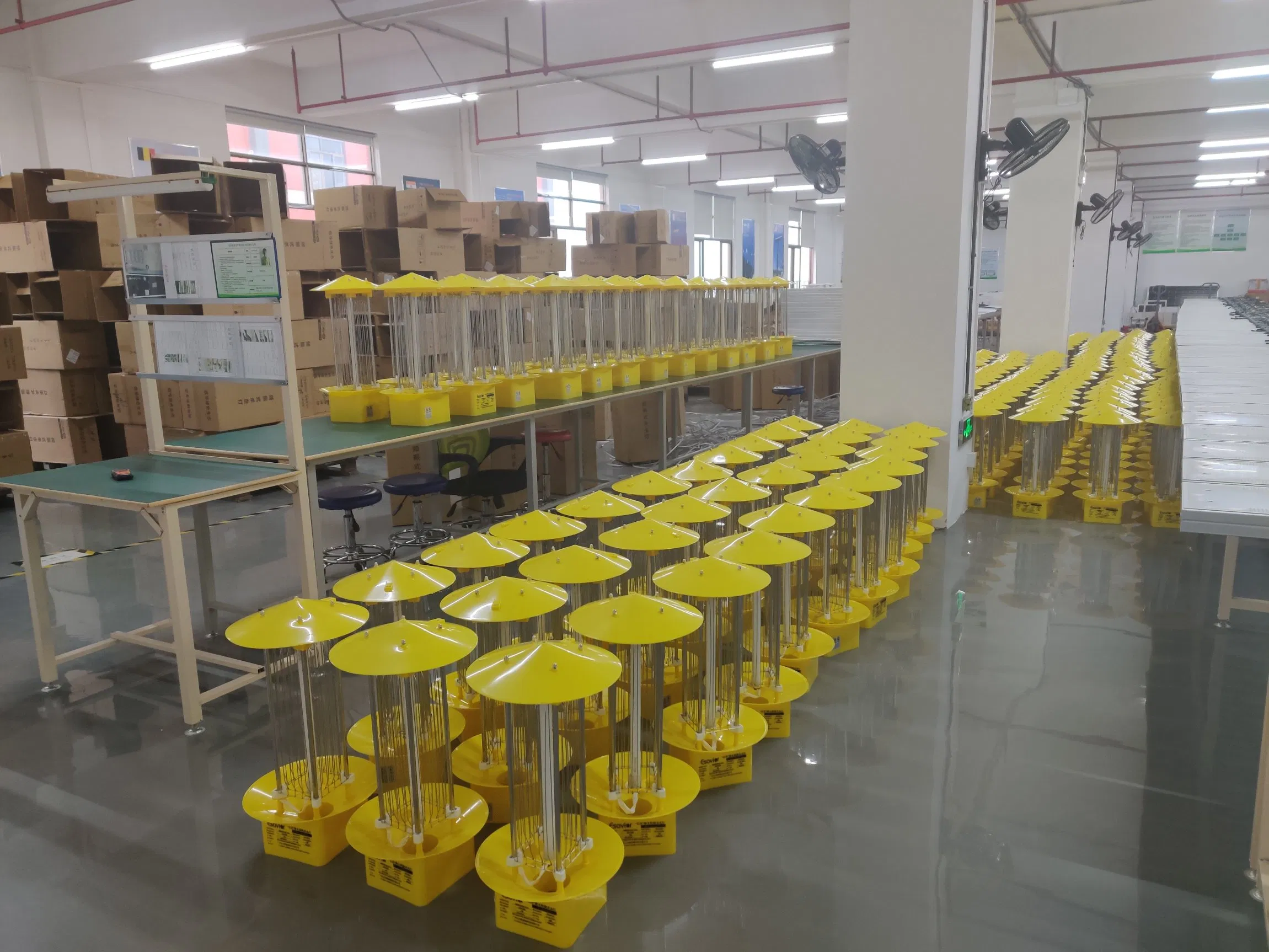 Solar Pest Killing Light/Lamp for Farm/15W /IP66/CE/RoHS/ISO40001/TUV-Sud Certification