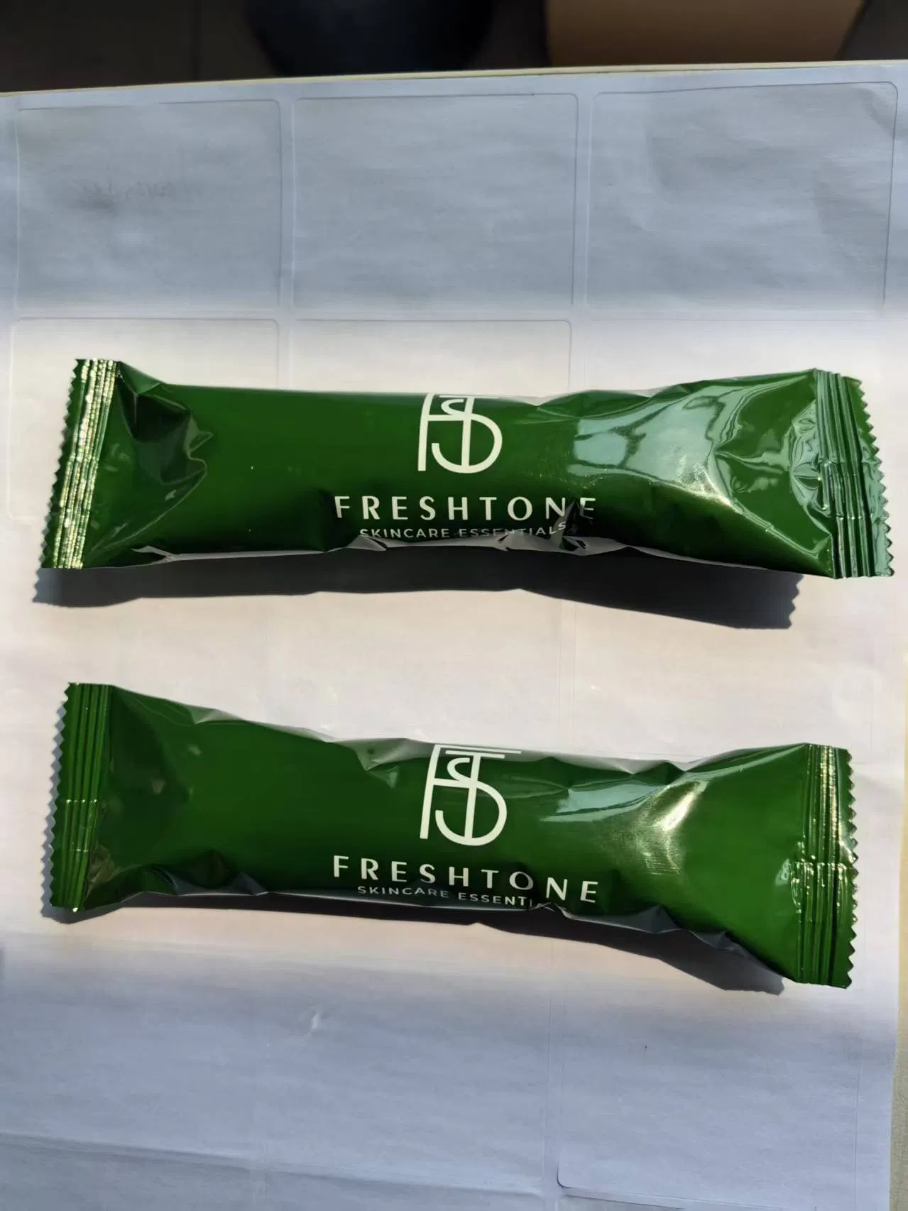 Hot Selling Microfiber/Cotton Roll Disposable Refreshing Wet Towel Wet Wipe Promotional Gifts