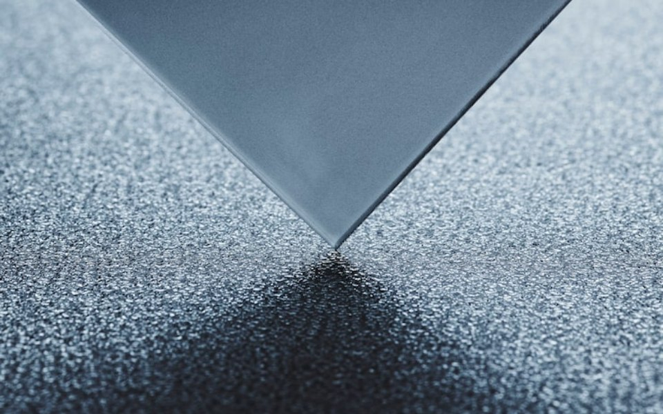 Factory Directly Supply 2mm/3mm/4mm Anti-Glare Glass for Electronic Displays/Industrial Operations/Exhibition Halls Price