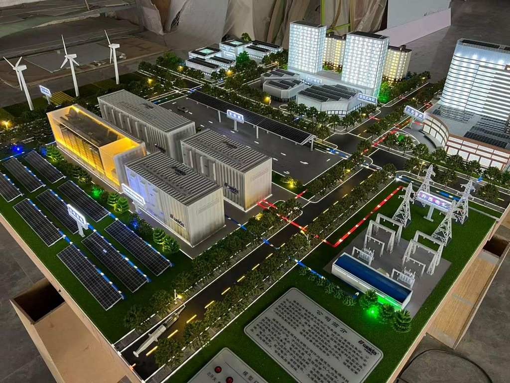 Miniature Model by Heng Hui - Unique Design From Guangdong for Collectors