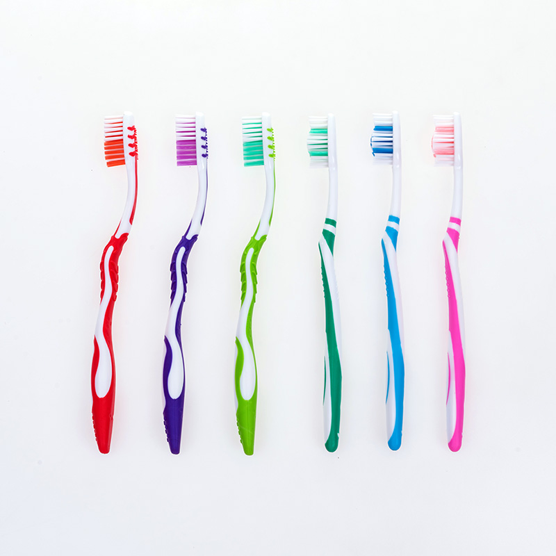 Wholesale Good Price Soft Bristle Adult Toothbrush for Gentle Cleaning