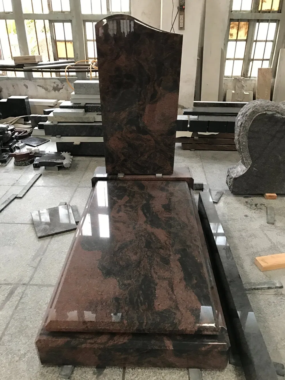 India Aurora Red Granite Carving Monument Tombstone for Memorial Cemetery