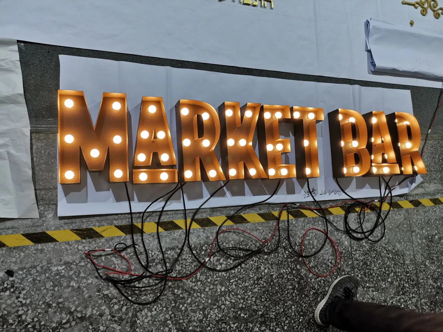 Antique Rusty Finish Letter Sign LED Sign Display