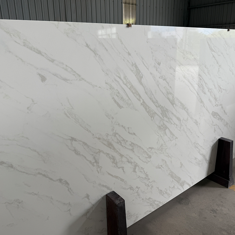 Stunning 30mm Calacatta Quartz Stone for Innovative Floor Tile Designs