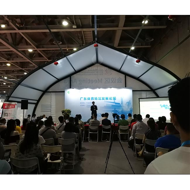 Large Clear Span Curve Tents for Exhibition