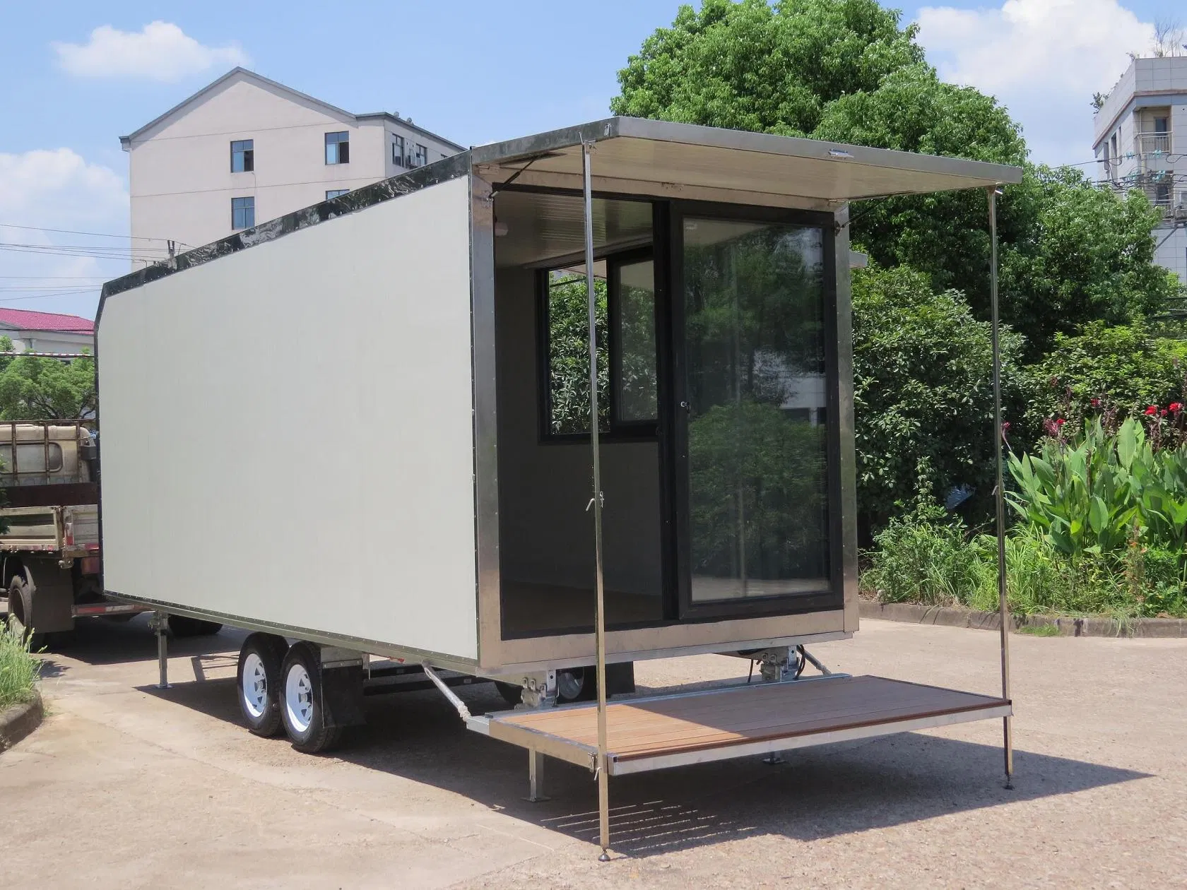 20FT SUV Towed Beautiful Fully Equipped Food-Truck Catering Trailer