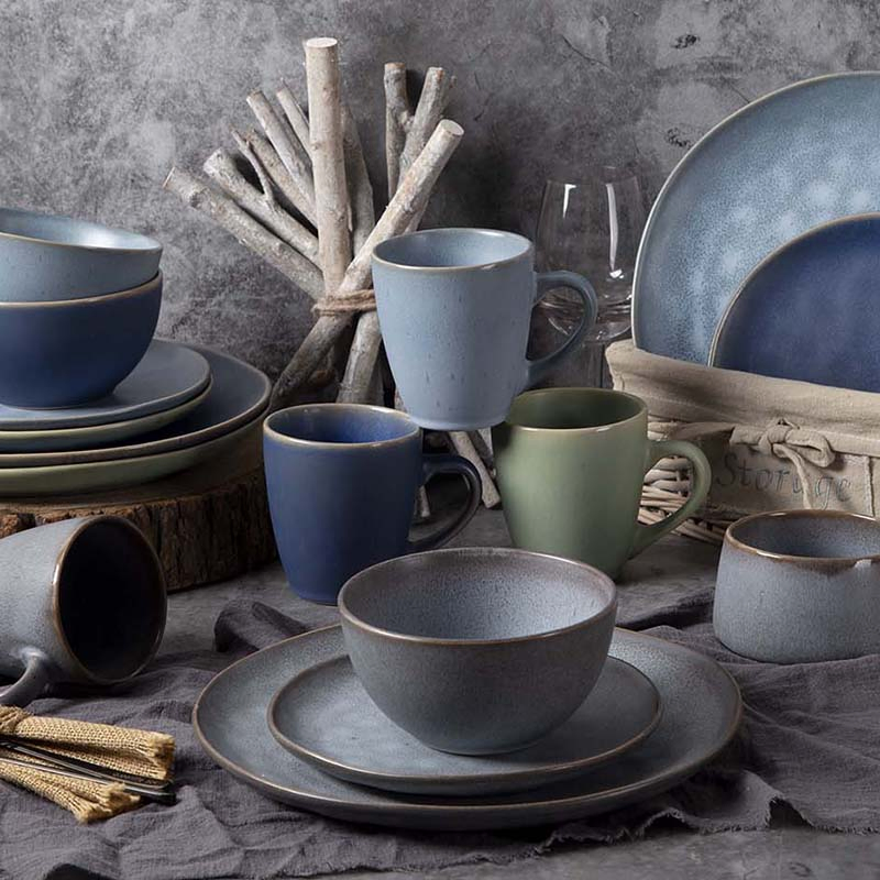 Modern Design Ceramic Plate Set for Contemporary Table Settings