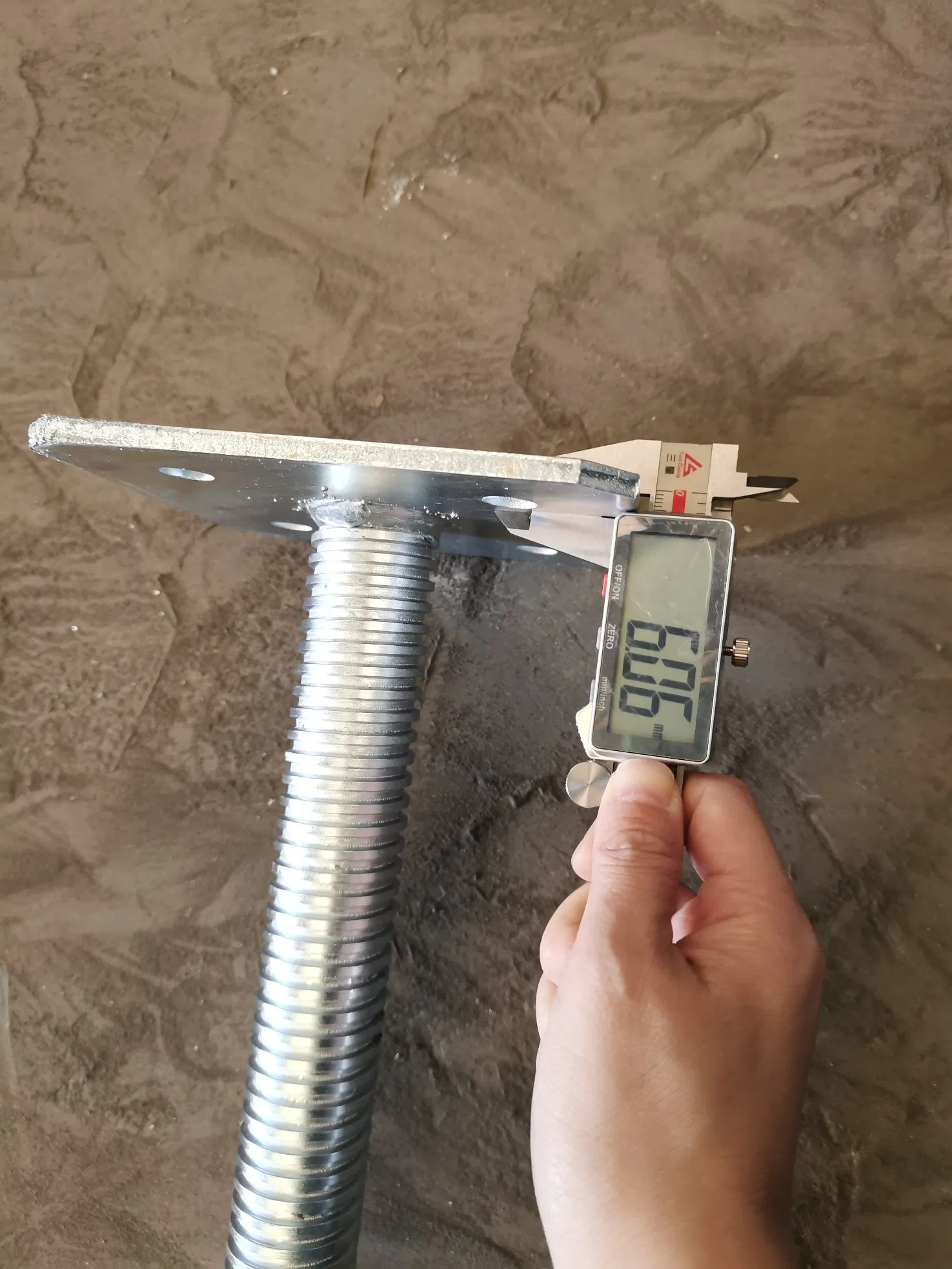 China Factory Scaffolding Base Jack U-Head Fork Head Screw Jack for Scaffold