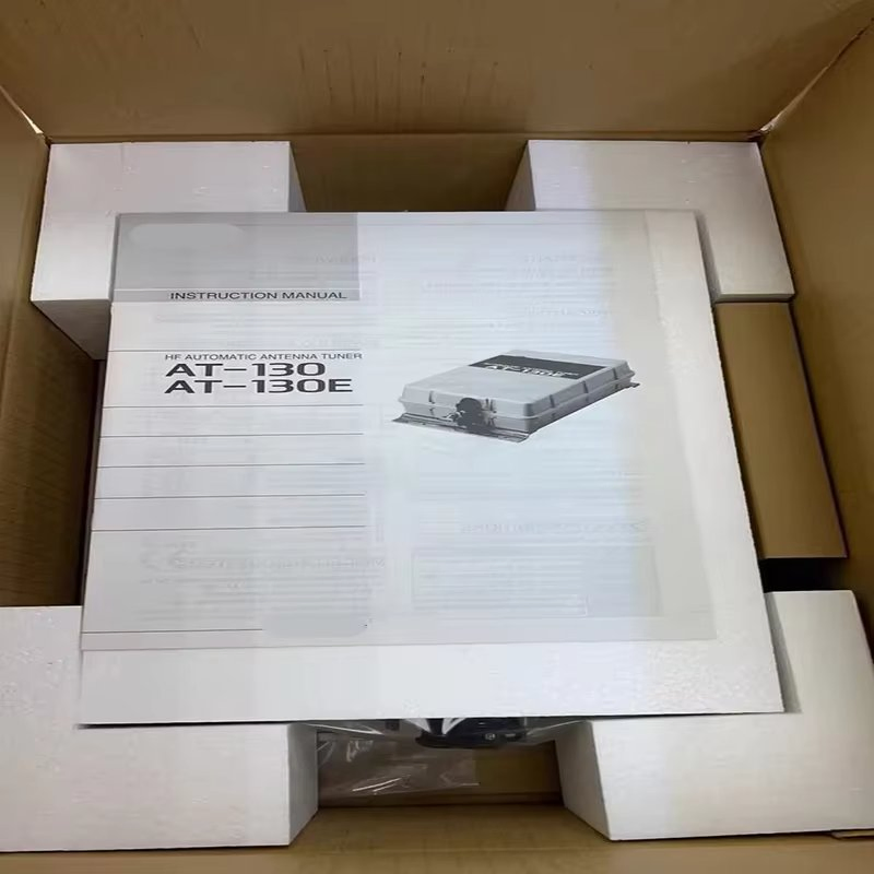 Автоматический антенный тюнер AT-130 для морских радиостанций Icom