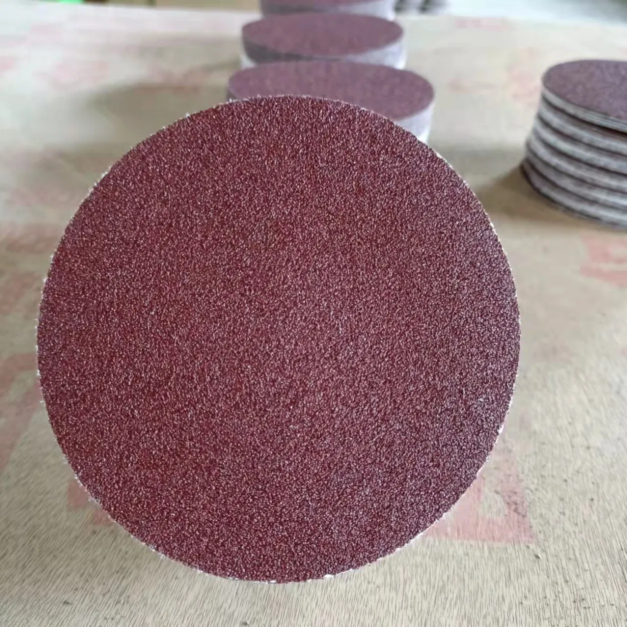 Красный абразивный диск для шлифовки