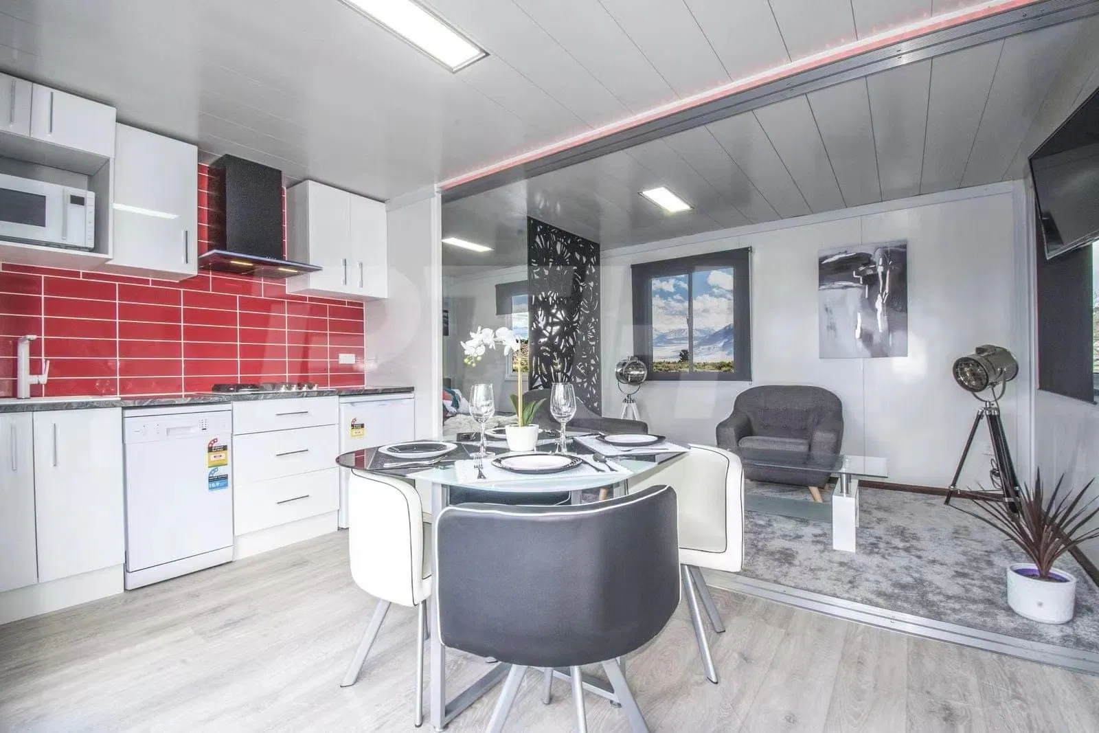 Prefab Portable Mobile Toilet Poultry Farm Luxury Steel Container Homes/House