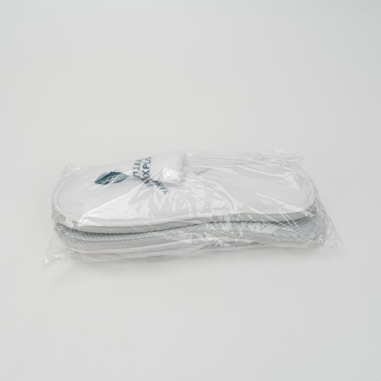 Disposable Hotel Slipper Wholesale Customized Embroidery Logo for Bathroom Guest