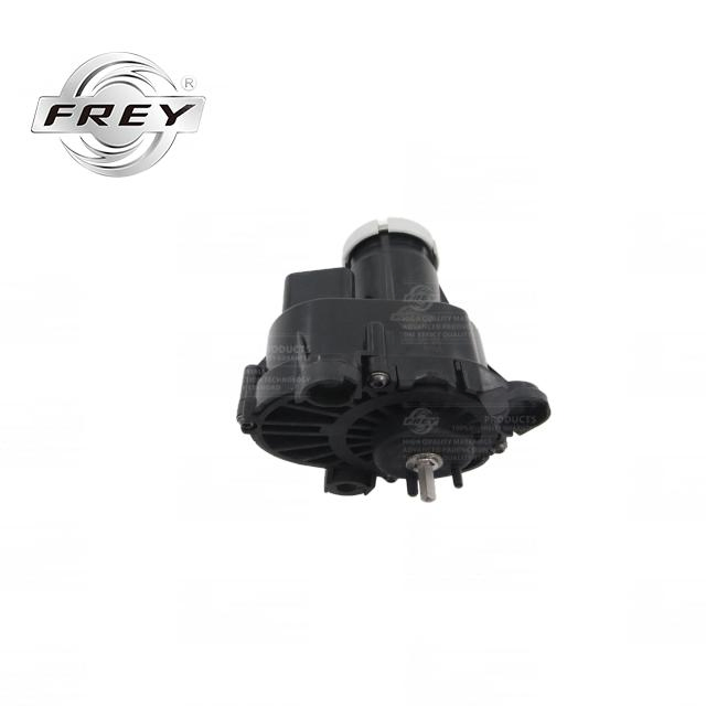Впускной коллектор двигателя Mercedes M271 2711400004