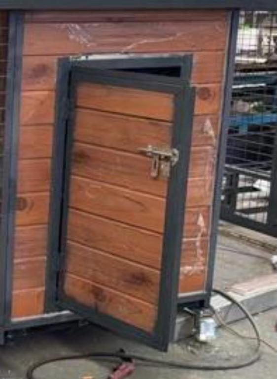 Huge Contemporary Indoor-Outdoor Pet House Kennel Waterproof Dog Cage