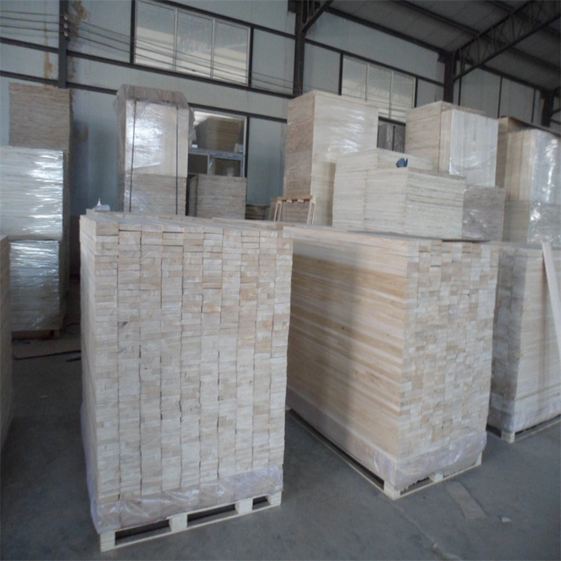 Cheap Price and High-Quality Paulownia Triangle Timber Battens Wooden Chamfer Strips Supplier