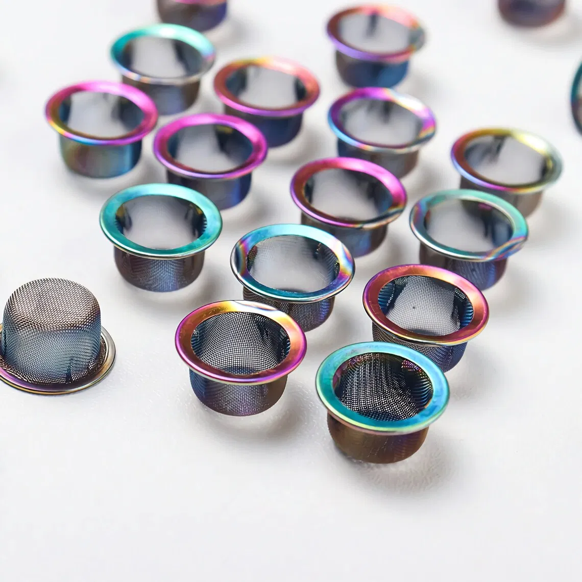 Rimmed Domed Screen for Crystal Smoking Pipes