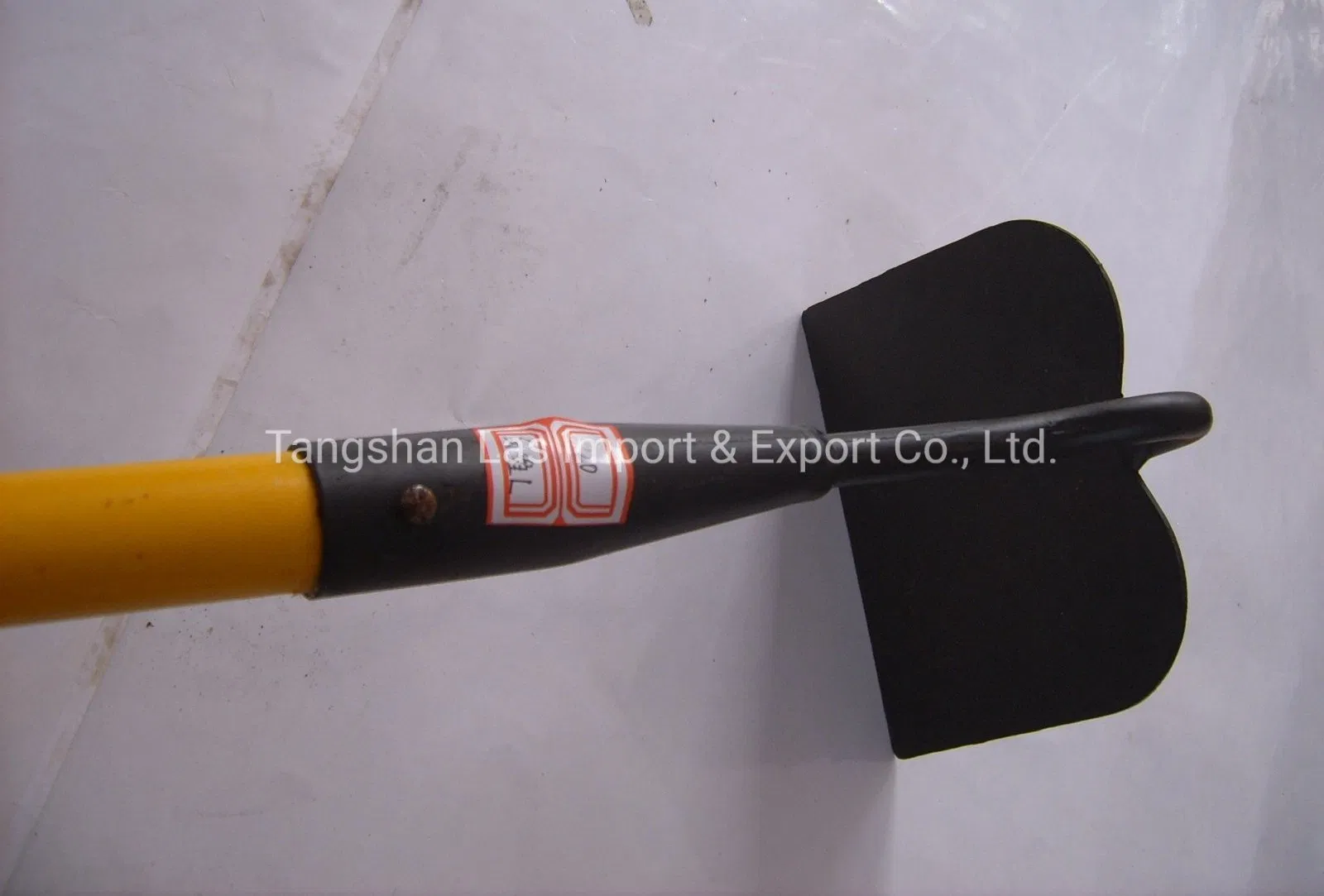 Garden Hoe Steel Hoe with Fiberglass Handle Flat Hoe Grass Hoe