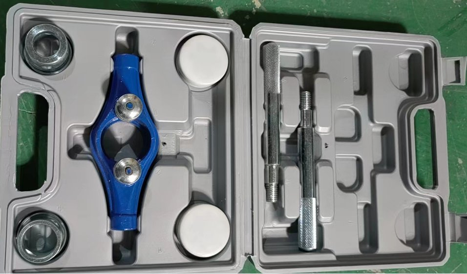 Плашка для стальной трубы 20-25 мм BS, набор