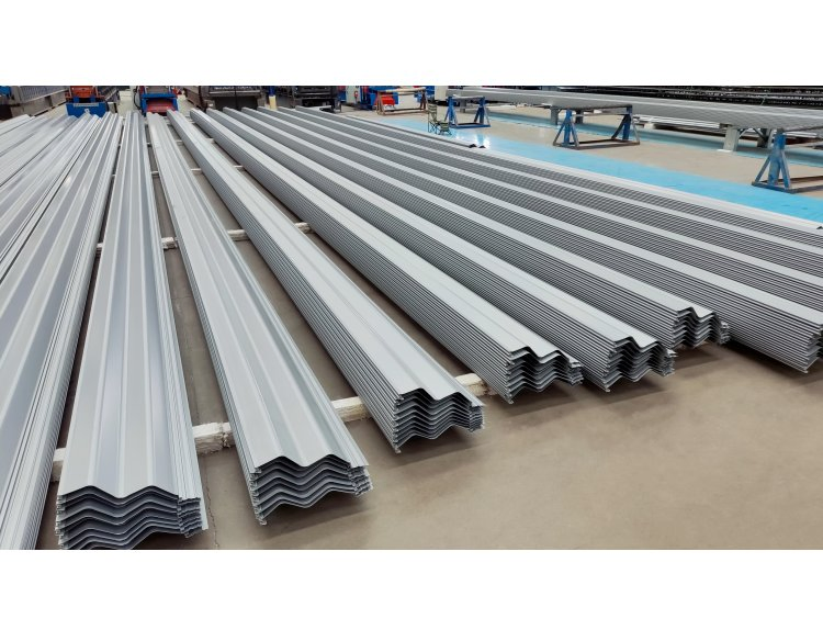 Weather-Resistant Color Steel Sheet, Ideal for All Construction Scenarios.