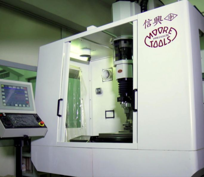 Premium Beard Shaving Plastic Cover for Mess-Free Grooming