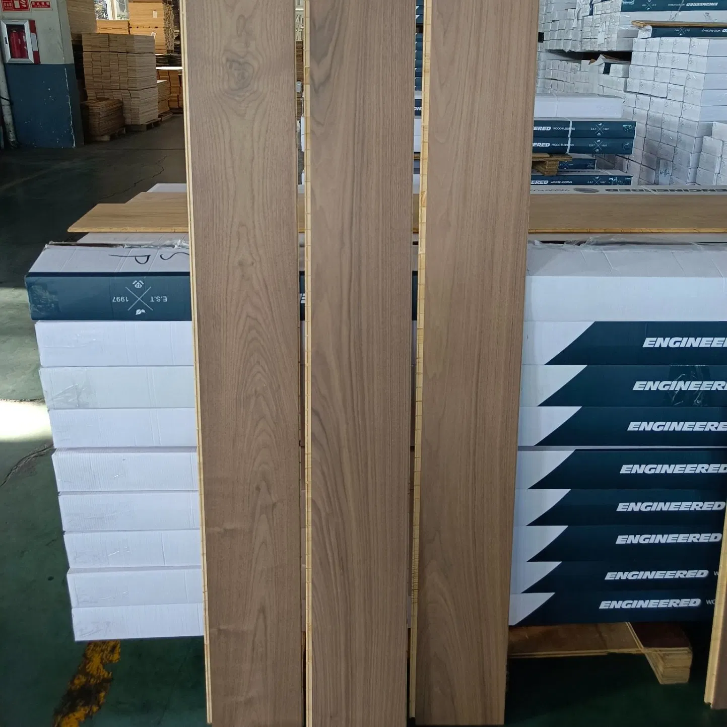 Black Walnut Engineered Hardwood Flooring with Ab Grade and Invisible Oil