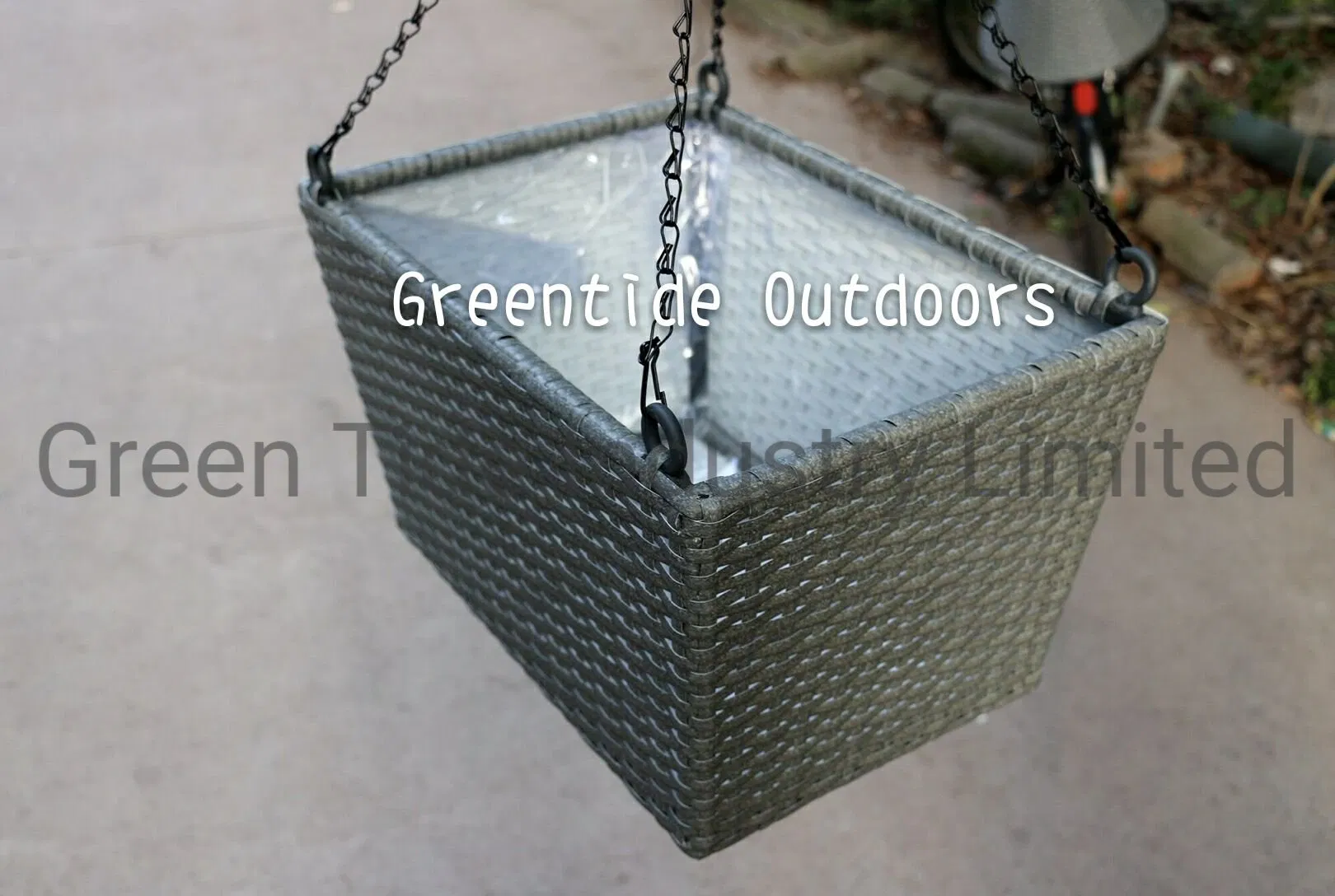 Подвесное кашпо из ротанга для сада и дома