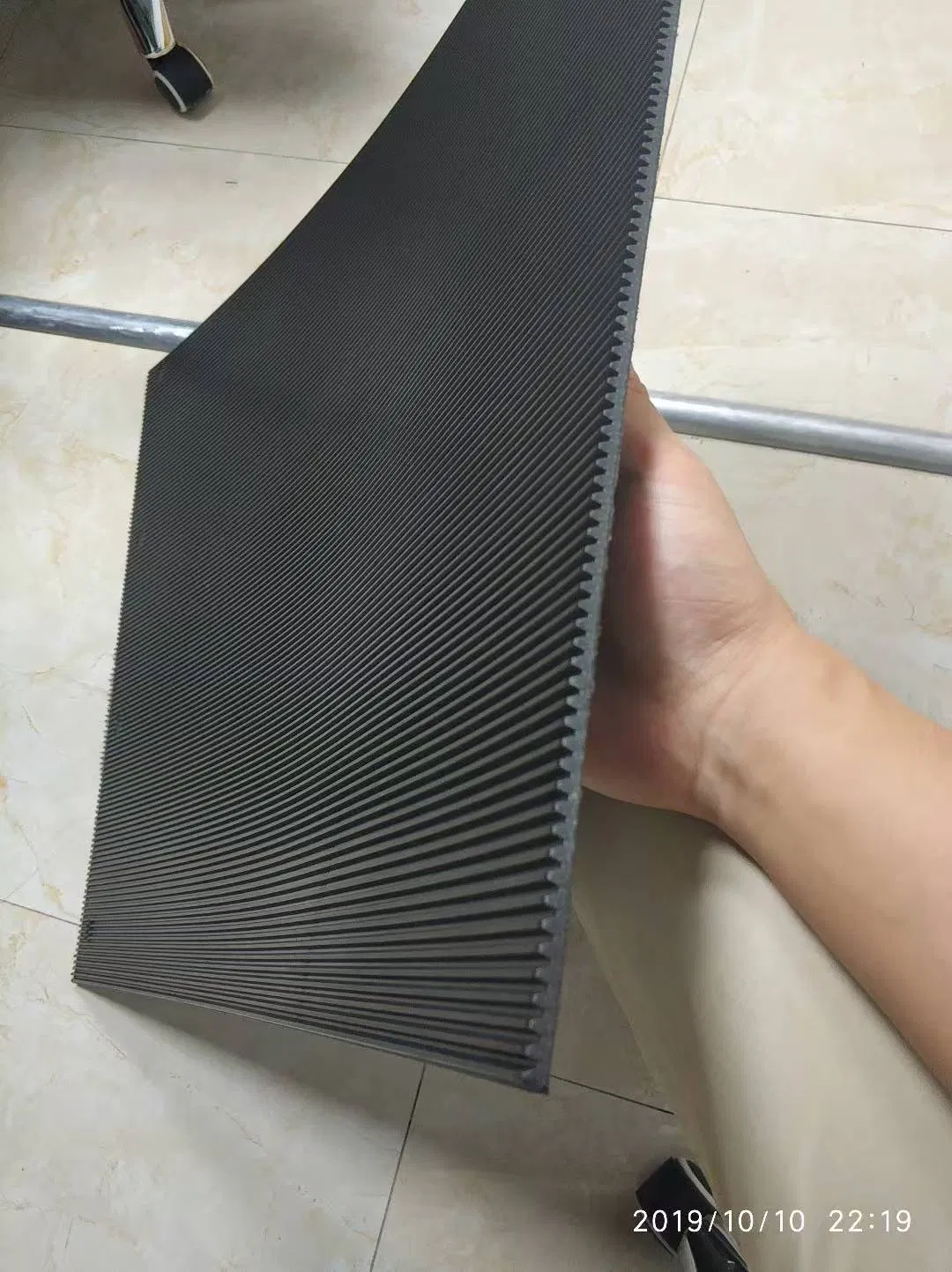 Индивидуальные брызговики из резины и ПВХ для автомобилей и грузовиков с вашим логотипом