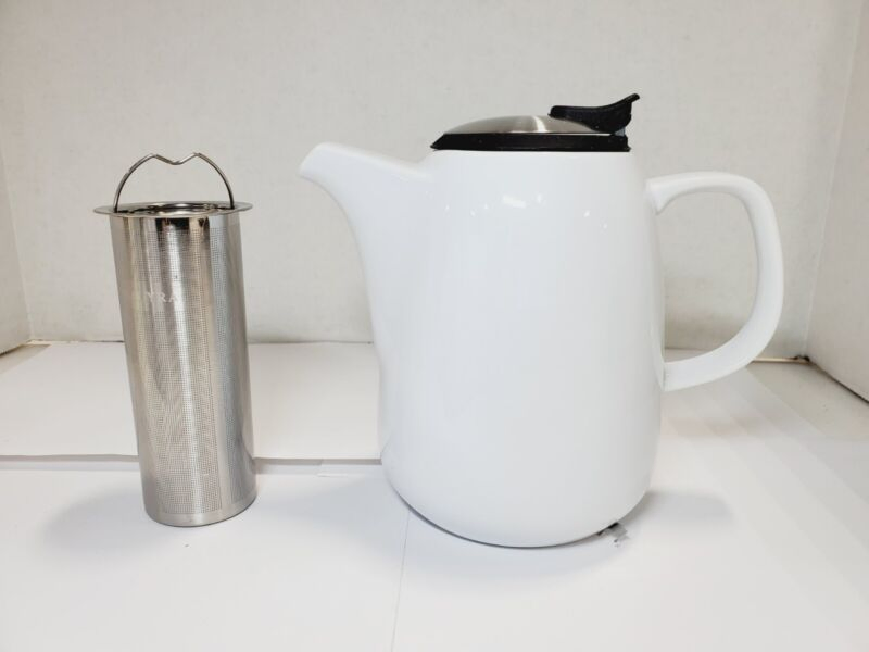 Modern White Large Capacity Ceramic Teapot with Stainless Steel Infuser