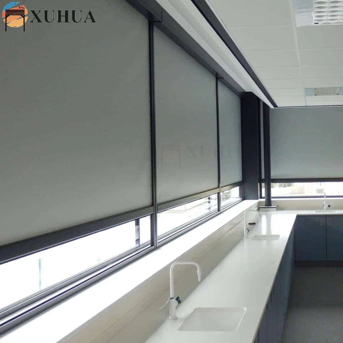 Xuhua Factory Manual Motorized Vertical Fabric Outdoor Garden Sunshade Zip Track Blinds