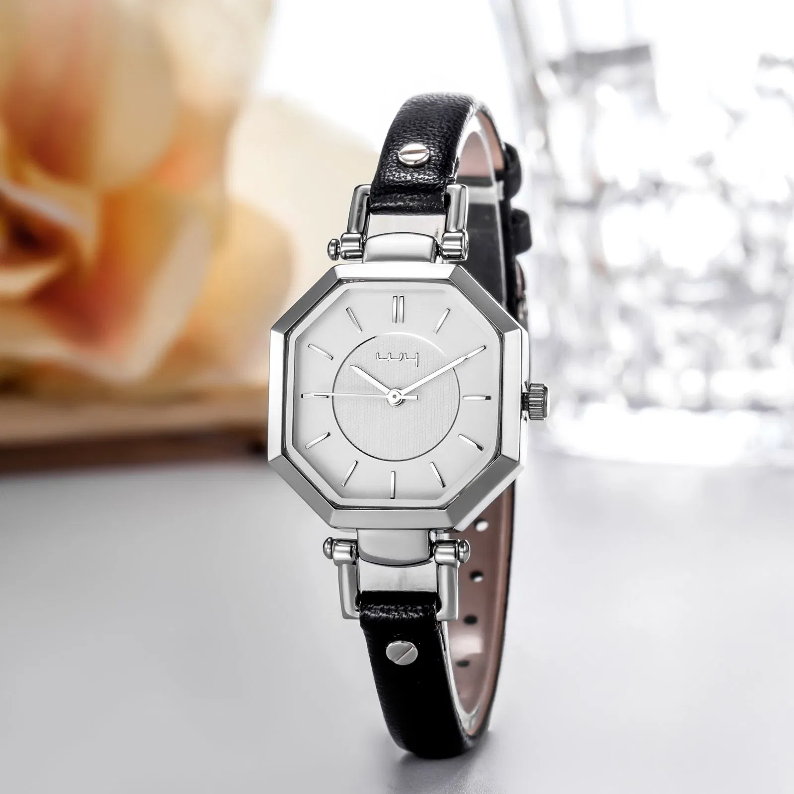 Fashion Leather Strap Watch Quartz Ladies Wrist Watches Wy-073