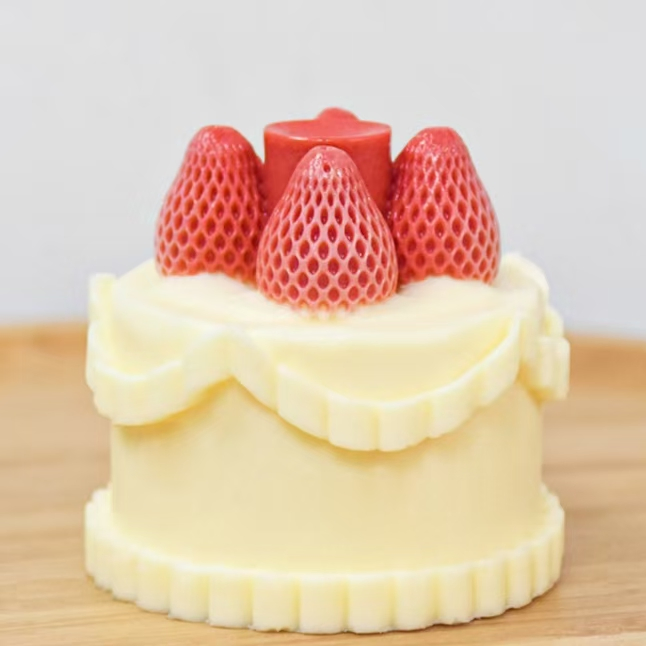 Kid-Safe Silicone Candle Mold Shaped Like a Cake