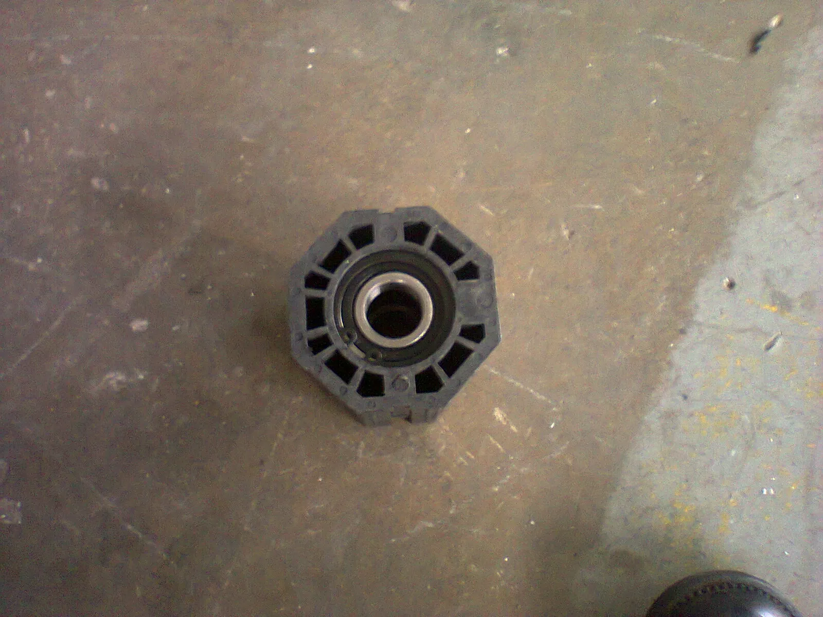 Axle Insert Shutter Axle Insert