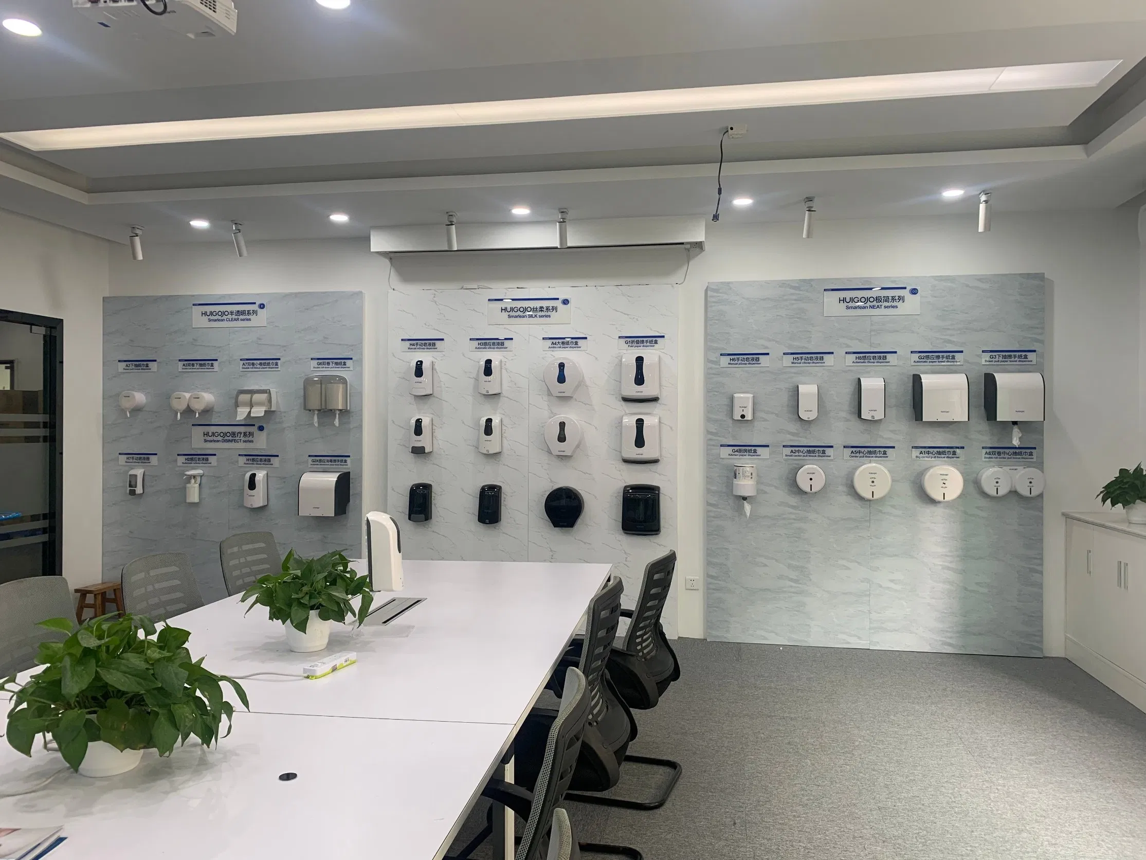 Автоматический дозатор для мыла Smarlean H2 с сенсором