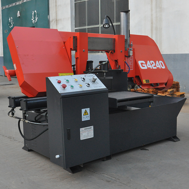 Ленточная пила по металлу