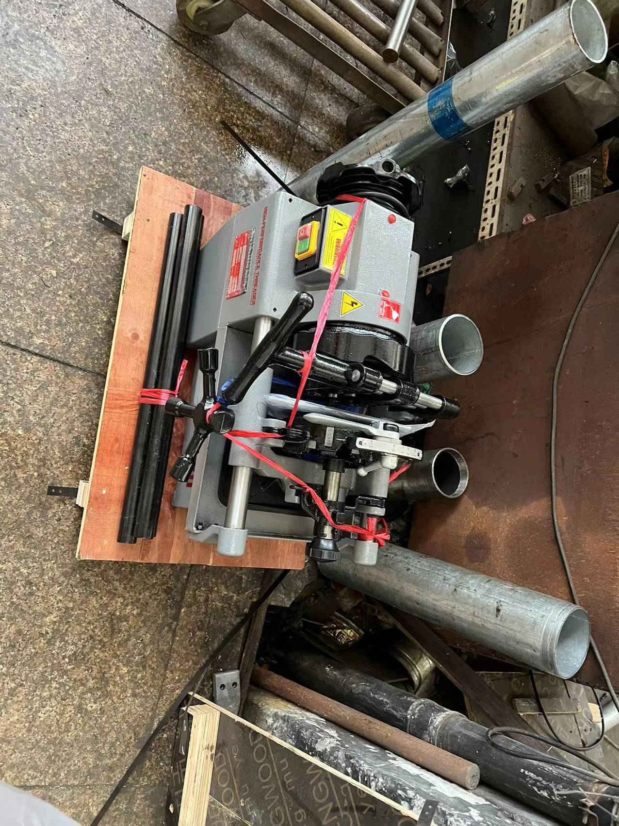 1100W High Efficient 2 Inch Pipe Threading Machine