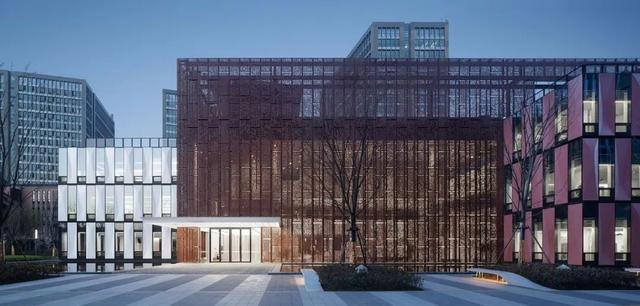 Luxury Steel Structure Frame Commercial Building Office