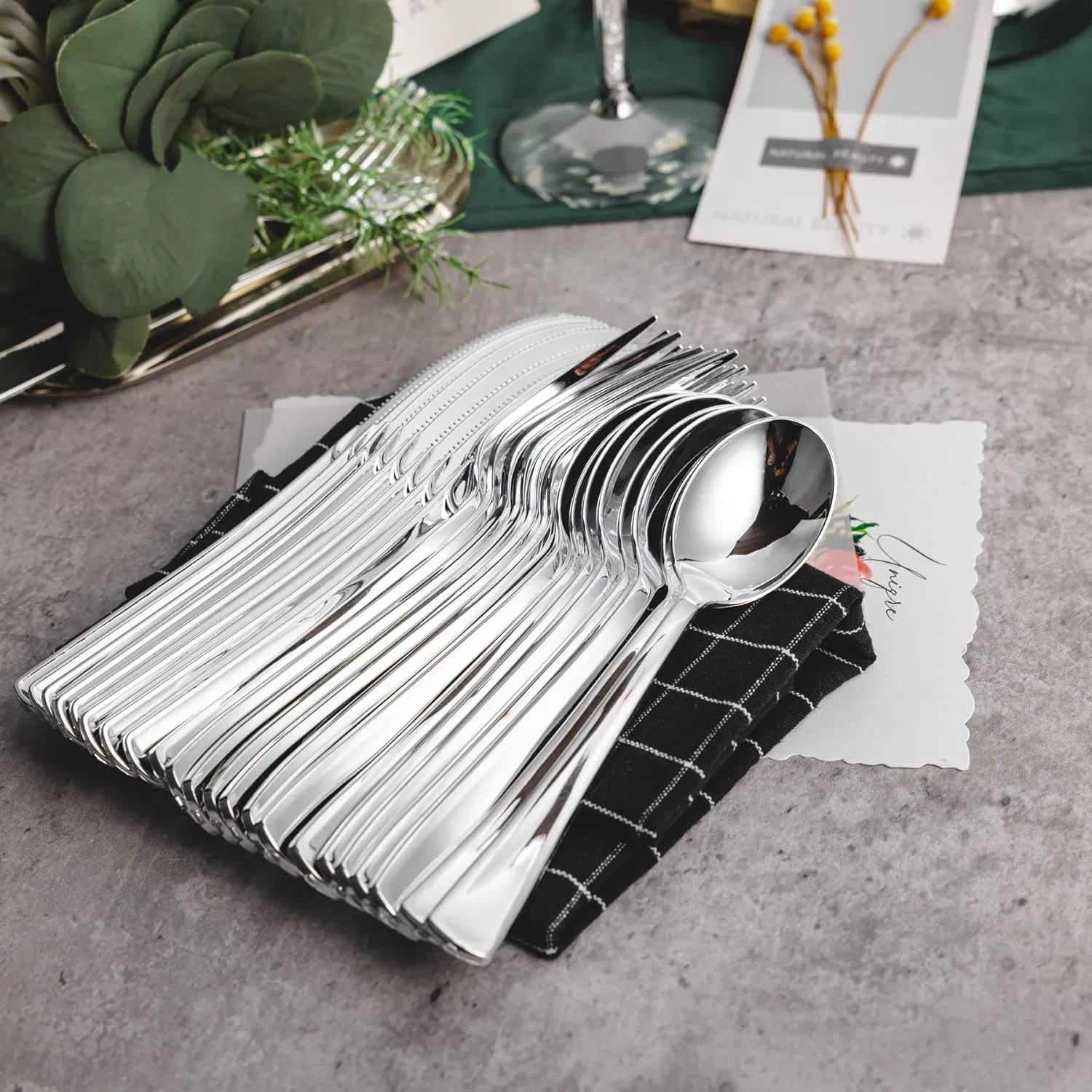 Silver Plastic Silverware Set, Disposable Cutlery Set Heavy Duty Flatware for Party, Weddings