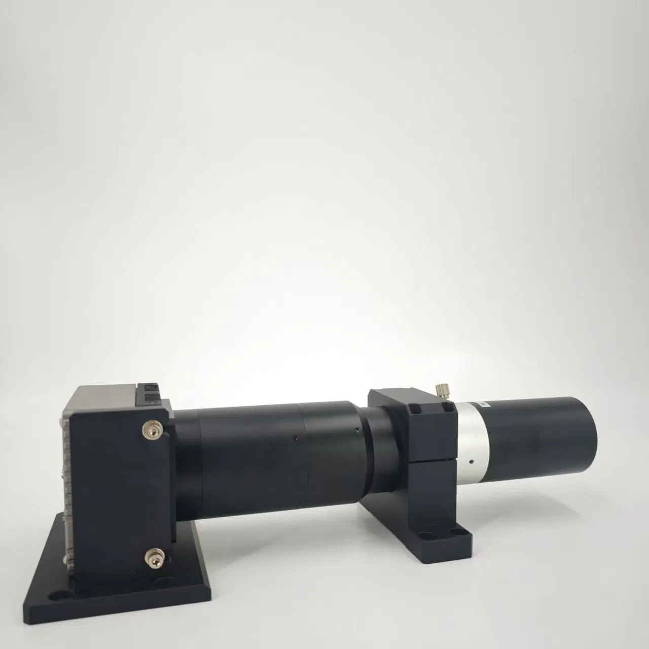 Промышленная камера Adimec Compact 25MP для автоматизации