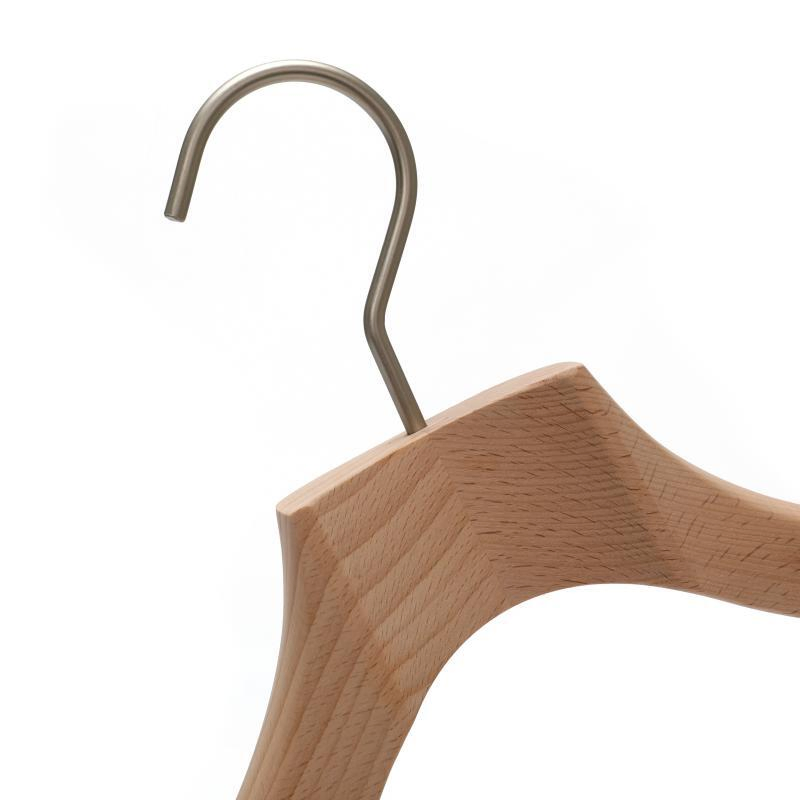 Customized Wooden Hanger for Clothes with Logo for Luxury Wardrobe Organization